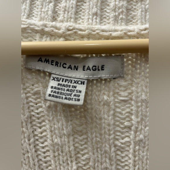 American Eagle Cardigan - Picture 5 of 6